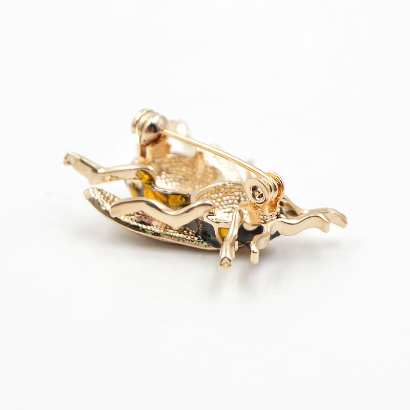Enamel Bee Brooches Unisex Pin Jewelry - Xvogue